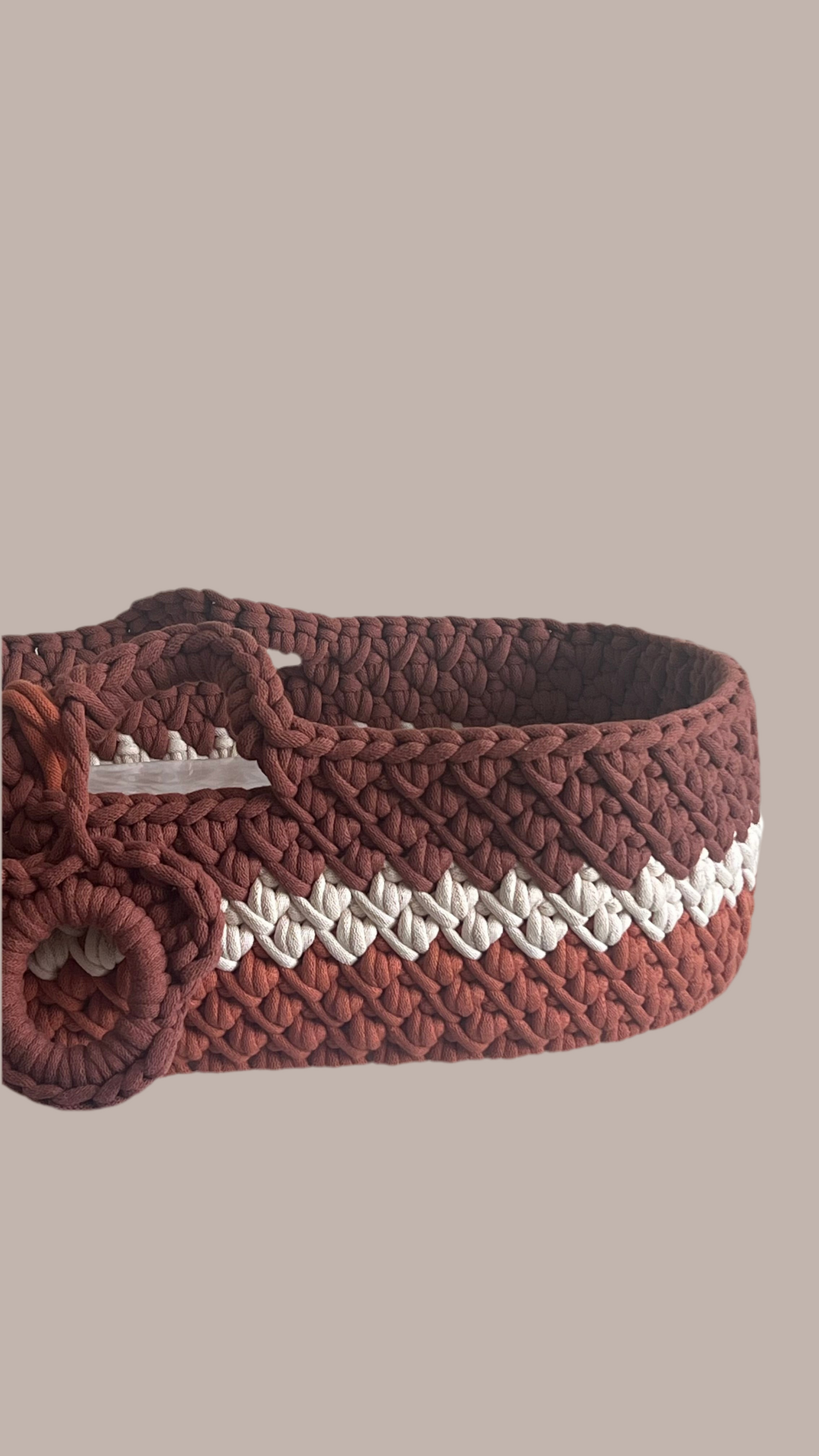 Moses basket 🧺