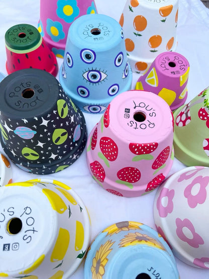 Pot painting ورشه الرسم على الفخار