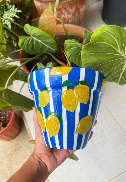 Pot painting ورشه الرسم على الفخار